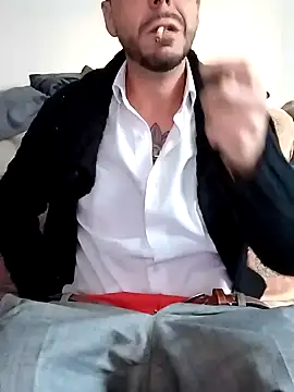 LoGaNfree88 online show from 1, 1, 2025