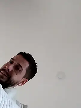 LoGaNfree88 online show from 10, 3, 2025