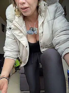 sexymarilyncolombia online show from 8, 3, 2026