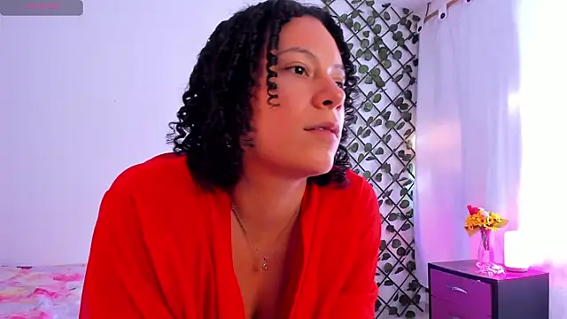 Snapshot of cailynhot chatting on 21, 6, 2026 cailynhot online show from 21, 6, 2026