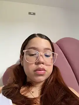 Snapshot of Lucyklein2022 chatting on 21, 7, 2026 Lucyklein2022 online show from 21, 7, 2026