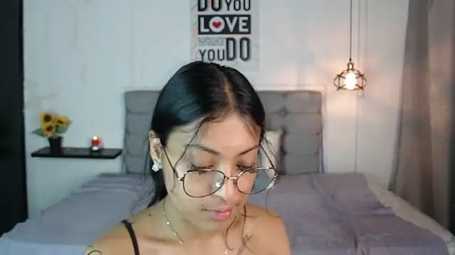 vaness weet online show from 5, 1, 2025