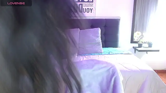 vaness weet online show from 26, 10, 2025