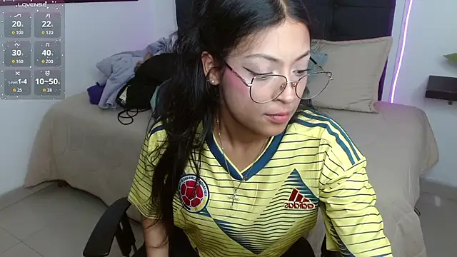 Snapshot of vaness_weet chatting on 23, 6, 2026 vaness weet online show from 23, 6, 2026