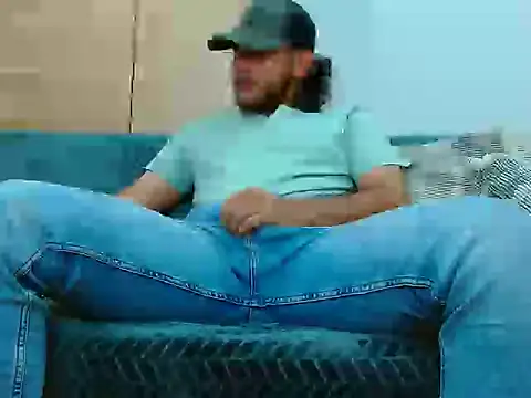 Snapshot of tuyo1995 chatting on 18, 9, 2025 tuyo1995 online show from 18, 9, 2025