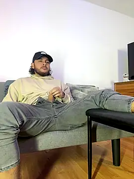 tuyo1995 online show from 23, 11, 2025