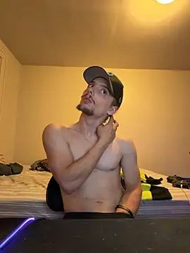 Snapshot of trippyski chatting on 2, 11, 2025 trippyski online show from 2, 11, 2025