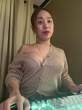 MissAyaCollins online show from 6, 1, 2026