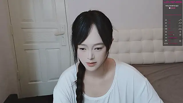 QiuPeiPeimmm online show from 10, 11, 2025