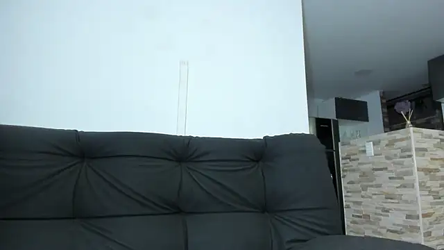 daniela white001 online show from 16, 1, 2026