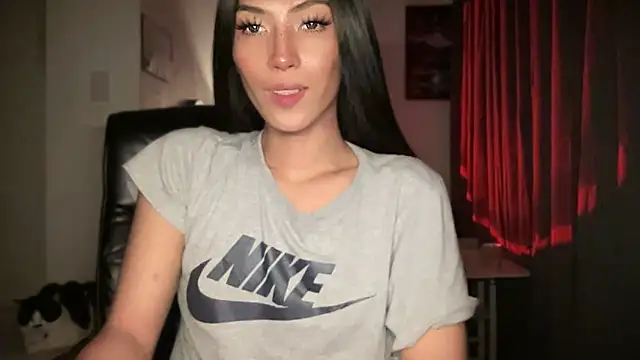 Bella Gordon online show from 3, 10, 2025