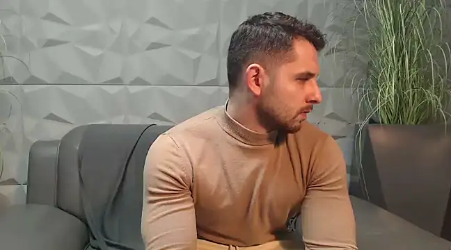 Snapshot of Antoniodiamond chatting on 6, 12, 2024 Antoniodiamond online show from 6, 12, 2024