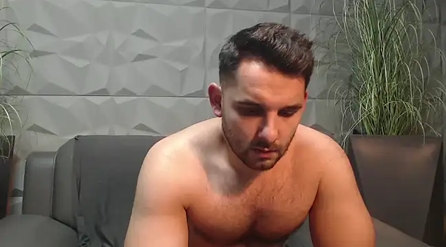 Snapshot of Antoniodiamond chatting on 7, 1, 2025 Antoniodiamond online show from 7, 1, 2025