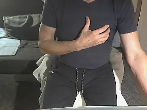 kiam471 online show from 4, 1, 2025