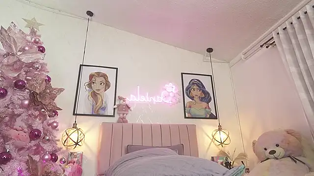 Snapshot of dani_parker_ chatting on 15, 11, 2025 dani parker online show from 15, 11, 2025