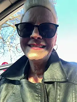 German Milf online show from 18, 3, 2025