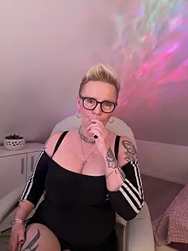 German Milf online show from 1, 3, 2026
