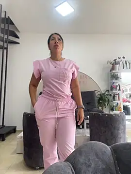 Snapshot of daniela_henao chatting on 10, 4, 2026 daniela henao online show from 10, 4, 2026