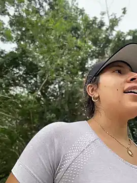 daniela henao online show from 26, 7, 2026
