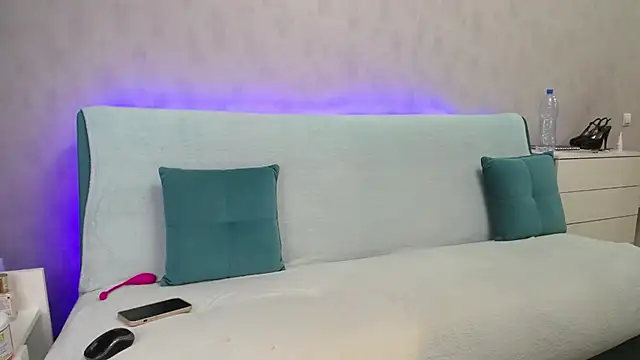 Snapshot of LindyVSAndy chatting on 8, 11, 2025 LindyVSAndy online show from 8, 11, 2025