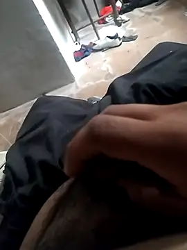 Snapshot of Nicozapras chatting on 26, 11, 2025 Nicozapras online show from 26, 11, 2025