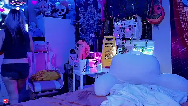 Cutiepiespanks online show from 10, 3, 2025