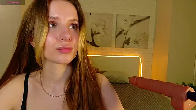 Snapshot of Betty_June chatting on 24, 4, 2026 Betty June online show from 24, 4, 2026