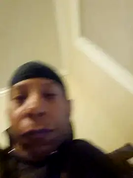 Snapshot of Vybezmaster chatting on 16, 11, 2025 Vybezmaster online show from 16, 11, 2025