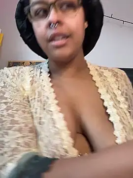 Snapshot of N1NT3NDH03 chatting on 18, 3, 2026 N1NT3NDH03 online show from 18, 3, 2026