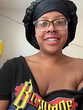 Snapshot of N1NT3NDH03 chatting on 27, 3, 2026 N1NT3NDH03 online show from 27, 3, 2026