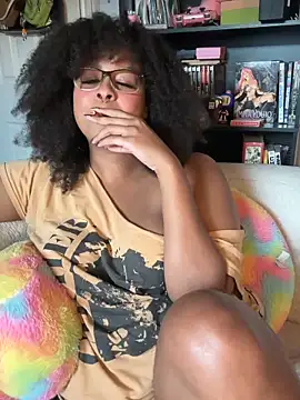 Snapshot of N1NT3NDH03 chatting on 7, 4, 2026 N1NT3NDH03 online show from 7, 4, 2026