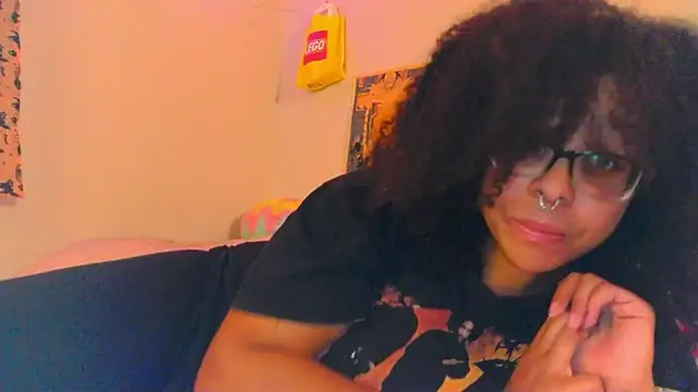 Snapshot of N1NT3NDH03 chatting on 24, 4, 2026 N1NT3NDH03 online show from 24, 4, 2026