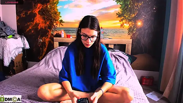 MollyLollipop online show from 30, 1, 2025