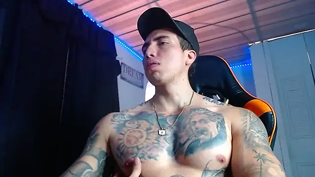 Snapshot of Adam_Hudsond chatting on 10, 11, 2025 Adam Hudsond online show from 10, 11, 2025