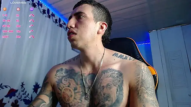 Snapshot of Adam_Hudsond chatting on 15, 12, 2025 Adam Hudsond online show from 15, 12, 2025