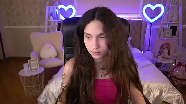 Snapshot of BabyFlowerr chatting on 3, 3, 2025 BabyFlowerr online show from 3, 3, 2025