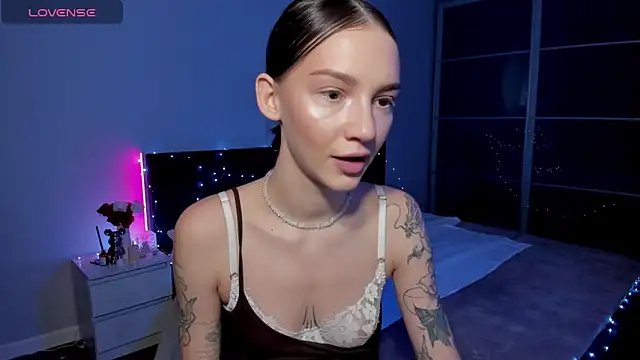 Snapshot of SophieCatty chatting on 28, 3, 2026 SophieCatty online show from 28, 3, 2026