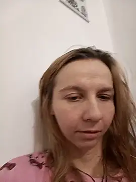 Snapshot of Bell_a_mi_ chatting on 29, 7, 2026 Bell a mi online show from 29, 7, 2026