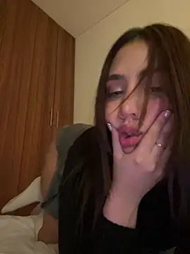 Snapshot of marcimaa chatting on 18, 12, 2024 marcimaa online show from 18, 12, 2024