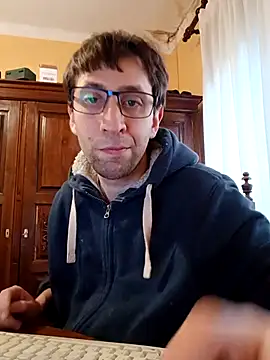Snapshot of White_rabbit_ chatting on 2, 3, 2026 White rabbit online show from 2, 3, 2026