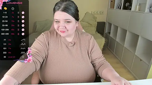 PlumPie online show from 14, 12, 2025