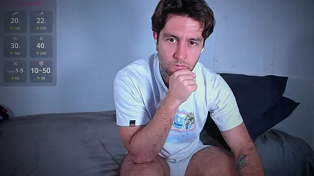 Snapshot of HonestAndrew chatting on 4, 12, 2025 HonestAndrew online show from 4, 12, 2025