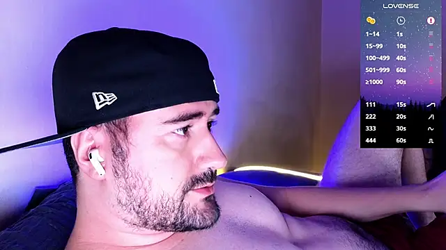 Snapshot of DominantTheo chatting on 6, 2, 2025 DominantTheo online show from 6, 2, 2025