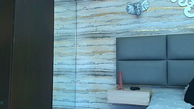 oliver  brown online show from 21, 12, 2025