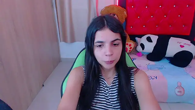 Snapshot of _elenna chatting on 2, 2, 2025 elenna online show from 2, 2, 2025