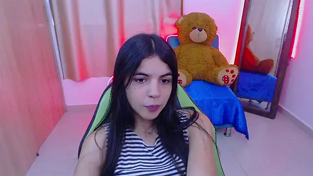 Snapshot of _elenna chatting on 6, 2, 2025 elenna online show from 6, 2, 2025