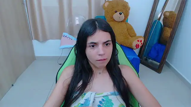 Snapshot of _elenna chatting on 13, 2, 2025 elenna online show from 13, 2, 2025