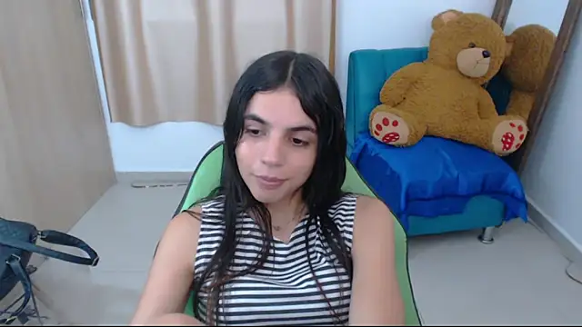 Snapshot of _elenna chatting on 24, 2, 2025 elenna online show from 24, 2, 2025