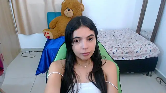 Snapshot of _elenna chatting on 6, 3, 2025 elenna online show from 6, 3, 2025