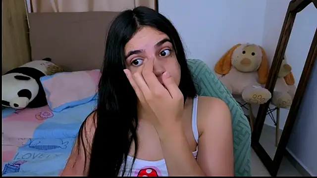 Snapshot of _elenna chatting on 6, 11, 2025 elenna online show from 6, 11, 2025